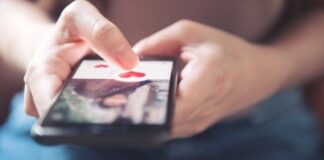 कृष्ण जैसे पति की तलाश? ऑनलाइन शादी बन जाएगी ड्रीमी, मैट्रिमोनियल साइट्स पर इन टिप्स को फॉलो कर चुनें सही पार्टनर Online Right Partner Tips