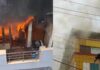 नोएडा सेक्टर-10 की व्यावसायिक इमारत में भीषण आग, इलाके में मचा हड़कंप Noida Fire News