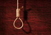 ‘उसे लगा कि उसे देश से निकाल दिया जाएगा’, पश्चिम बंगाल में वोटर लिस्ट से नाम कटने के डर में शख्स ने की खुदकुशी symbolic image