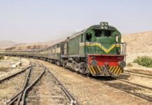 बलूचिस्तान में बढ़ते आतंकी खतरे के बीच पाकिस्तान ने बंद की ‘जाफर एक्सप्रेस’, यात्री सुरक्षा का दिया हवाला pakistan rail