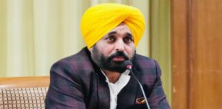 बिना VIP सुरक्षा के बस स्टैंड पहुंचे मान! CM मान ने किया वो जो किसी CM ने कभी नहीं किया