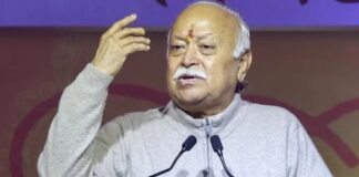 अगर भारत में कुछ भी अच्छा-बुरा होता है तो हिंदुओं से पूछा जाएगा: मोहन भागवत Mohan-Bhagwat-