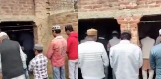 खाली मकान में नमाज पढ़ने पर विवाद, हिरासत में लिए गए 12 मुस्लिम up
