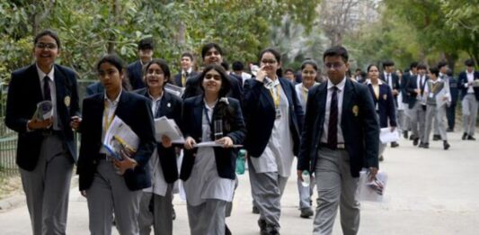 ‘सोशल मीडिया की अफवाहों पर न दें ध्यान’, 10वीं-12वीं की परीक्षा से पहले CBSE की कड़ी चेतावनी; कहा- केवल आधिकारिक सूचना पर करें भरोसा CBSE Board Exam 2026