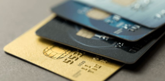 पहली बार क्रेडिट कार्ड को यूज करने जा रहे हैं तो इन 5 बातों का रखें ध्यान, हो सकता है भारी नुकसान First credit card