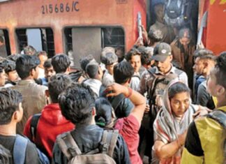होली पर ट्रेन टिकट की टेंशन से मुक्ति! यात्रियों की सुविधा के लिए भारतीय रेलवे ने शुरू की स्पेशल ट्रेनें, यहां देखें स्पेशल रूट