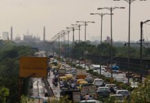 दिल्ली में पारा 30 डिग्री सेल्सियस तक पहुंचा, हवा की गुणवत्ता भी खराब स्तर पर; टूटा रिकॉर्ड Delhi Weather