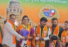 महायुति की ओर से BMC मेयर पद के लिए चुनाव लड़ेंगी रितु तावड़े, डिप्टी मेयर के लिए संजय घाड़ी का नाम तय Ritu Tawde
