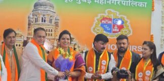 महायुति की ओर से BMC मेयर पद के लिए चुनाव लड़ेंगी रितु तावड़े, डिप्टी मेयर के लिए संजय घाड़ी का नाम तय Ritu Tawde