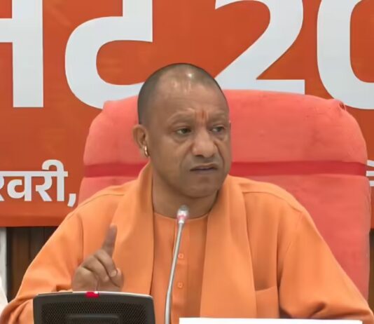 योगी सरकार ने शिक्षामित्रों के लिए खोल दिया खजाना, अप्रैल से मिलेंगे इतने हजार रूपये up budget 2026 27