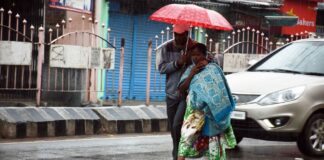 झारखंड में आंधी-बारिश से फसलों को भारी नुकसान, एक युवक और कई मवेशियों की मौत