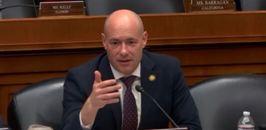 1971 के जख्म फिर हरे! अमेरिकी संसद में उठा ‘ऑपरेशन सर्चलाइट’ का मुद्दा, नरसंहार घोषित करने की उठी मांग Congressman Greg Landsman