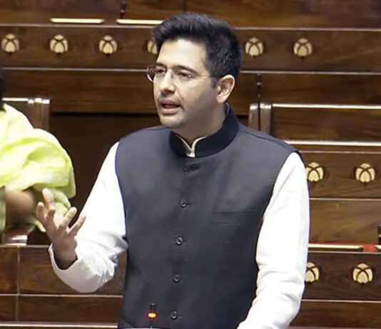 ‘पैसे पूरे तो डेटा आधा क्यों?’, संसद में राघव चड्ढा ने डेली डेटा लिमिट को बताया ‘ग्राहकों के साथ अन्याय’ raghav chadha in parliament.