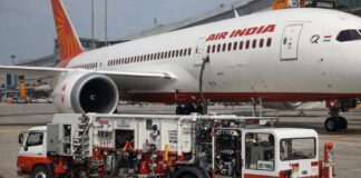 ईरान-इजरायल वॉर का हवाई यात्रा पर पड़ा असर, Air India ने टिकट पर फ्यूल सरचार्ज बढ़ाने का किया फैसला Air India