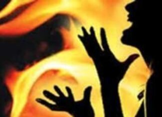 कोलकाता में इंटरव्यू के नाम पर युवती को बुलाया और केरोसिन डालकर जिंदा जलाया; जानें क्या थी वजह