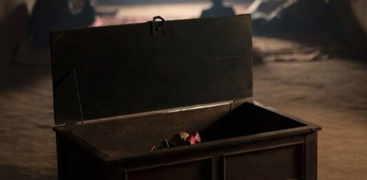 खेल-खेल में गई मासूम की जान, बेड बॉक्स में छुपी रह गई 2 साल की बच्ची; गांव में ढूंढता रह गया परिवार Pratapgarh 2 Year Old Girl