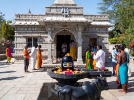 महराजगंज: प्राचीन शिव मंदिर में मांस का टुकड़ा फेंकने से मचा बवाल, पुलिस ने आरोपी को किया गिरफ्तार