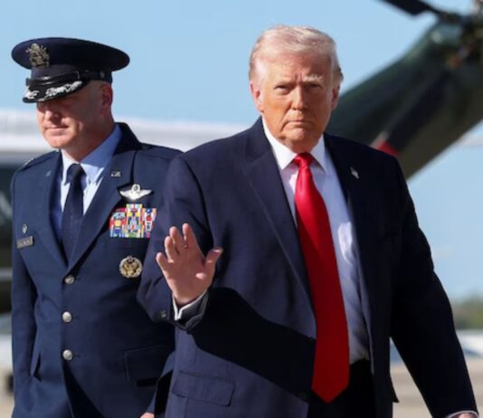 ‘नाकाबंदी से गुजरे तो नामो-निशां मिटा देंगे’, होर्मुज को लेकर ट्रंप की ईरान को खुली चेतावनी US President Donald Trump