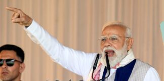 ‘झालमुड़ी मैंने खाई, मिर्ची TMC को लगी’, कृष्णानगर रैली में पीएम मोदी ने टीएमसी पर कसा तीखा तंज pm modi