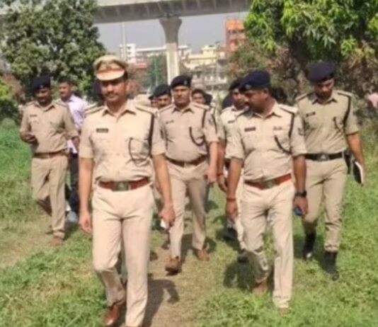 पटना में सनसनीखेज हाफ एनकाउंटर! ज्वेलरी लूट का मुख्य आरोपी दिलीप पुलिस की गोली से घायल, हथियार बरामदगी के दौरान फायरिंग bihar