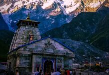 केदारनाथ जाने वालों के लिए बड़ी खबर, IMD की चेतावनी के बाद यात्रा पर लगी रोक Major News for Kedarnath Pilgrims: Yatra Halted Following IMD Warning