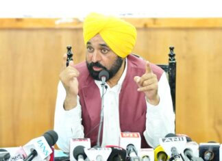 पंजाब सरकार की काठगढ़ लिफ्ट सिंचाई योजना से पहली बार बलाचौर के कंडी इलाके तक पहुंचा नहरी पानी, किसानों सूखे से मिली राहत CM Bhagwant Singh Mann