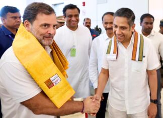 केरलम में कौन बनेगा मुख्यमंत्री? कांग्रेस में अभी भी मंथन जारी, ये तीन नाम सबसे आगे Who Will Become Chief Minister in Kerala