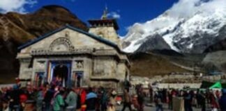 चारधाम यात्रा में बढ़ी भीड़, प्रशासन ने बंद किए केदारनाथ-यमुनोत्री पंजीकरण