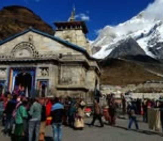 चारधाम यात्रा में बढ़ी भीड़, प्रशासन ने बंद किए केदारनाथ-यमुनोत्री पंजीकरण