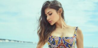 40 की उम्र में Mouni Roy ने कान्स में ढाया कहर, 700 साल पुराने इतिहास से जुड़ी ड्रेस ने खींचा सबका ध्यान Mouni Roy's Royal Look Goes Viral at Cannes; She Steals the Spotlight in a Dress Steeped in 700 Years of History.