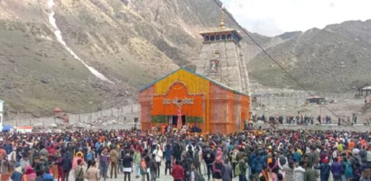 खराब मौसम में 12 लाख श्रद्धालुओं ने किए केदारनाथ धाम के दर्शन