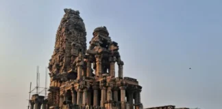 भूतों ने रातोरात बनाया मध्य प्रदेश में स्थित ये मंदिर, लेकिन क्यों छोड़ा अधूरा, जानें क्या है रहस्य? ghosts built kakanmath temple