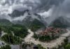 उत्तराखंड में मानसून ने दी दस्तक, कई जिलों के लिए भारी बारिश की चेतावनी Monsoon arrives Uttarakhand heavy rain warning issued for several districts