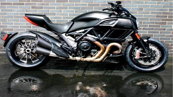 Ducati Diavel V4 Black Roadster Launched In India At Rs 30 Lakhs Know Features