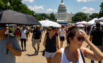 अमेरिका में भीषण गर्मी का असर, स्वतंत्रता दिवस के कई समारोह रद्द US Heatwave