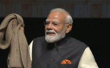 न्यूजीलैंड में भावुक हुए पीएम मोदी, बोले- ‘कीवी शख्स का दिया वो मफलर आज भी मेरे पास है’ PM Narendra Modi