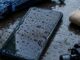 फोन भीगने के बाद ये 4 गलतियां कर सकती हैं हजारों का नुकसान Phone Water Damage