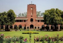 दिल्ली के सेंट स्टीफंस में ड्रेस को लेकर नया विवाद, शॉर्ट्स बैन पर छात्रों का विरोध DU St Stephen College