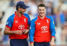 ENG vs IND: भारतीय टीम को मिली T20I इतिहास की सबसे शर्मनाक हार, अंग्रेजों के खिलाफ बल्लेबाजों ने किया ‘सरेंडर’ eng vs ind 3rd t20i