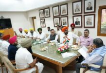 अजनाला को बाढ़ से बचाने की बड़ी पहल, AAP विधायक धालीवाल ने राज्यपाल से की मुलाकात AAP