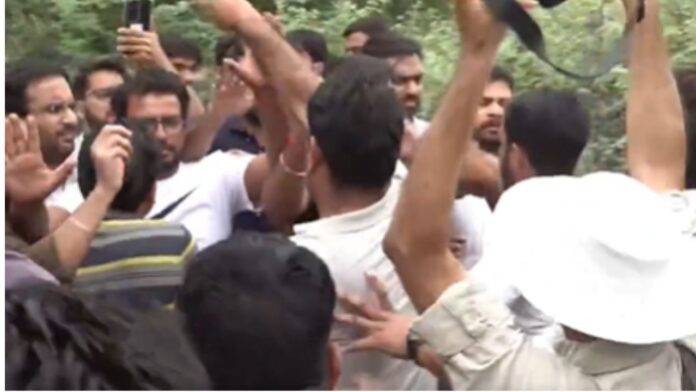 Ashutosh Ranka and CJP Workers Ashutosh Ranka and CJP Workers