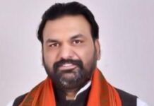 CM सम्राट चौधरी ने भरत तिवारी के परिवार को दिया बड़ी राहत, मुआवजा और सरकारी नौकरी का किया ऐलान Bharat Tiwari family compensation government job CM Samrat Chaudhary announcement