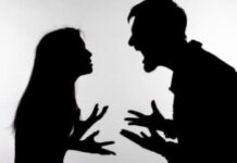 पत्नी ने पति के सिर पर तवे से किया ताबड़तोड़ हमला, अस्पताल में तोड़ा दम Husband Murder by Wife