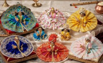 Janmashtami 2026: जन्माष्टमी पर कान्हा जी को दें शाही अंदाज, ये 6 पोशाक लगेंगी बेहद प्यारी Laddu Gopal dress designs janmashtami 2026