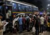 30 सीटर बस में ठूंस दिए 168 यात्री, चेकिंग के दौरान 4 घंटे तक होती रही गिनती 30 Seater Bus Carrying 168 Passengers viral news