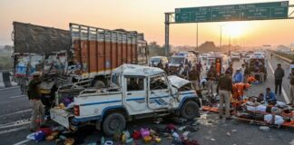 खाटू श्याम से लौट रहे श्रद्धालुओं की पिकअप का भीषण हादसा, 6 की मौत और 14 घायल Haryana Road Accident