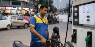 Petrol-Diesel Price: टैक्स बढ़ने के बाद आज कितना है पेट्रोल-डीजल का भाव? जानें ताजा रेट Petrol-Diesel Prices
