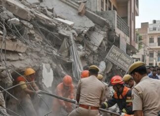 ‘कितनी जानें जाएंगी?’ सत्य निकेतन बिल्डिंग हादसे पर HC की सख्त टिप्पणी, सरकार को लगाई फटकार C makes stern remarks on Satya Niketan building collapse, reprimands the government