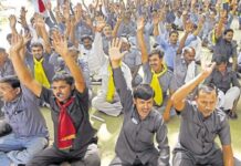 दिल्ली में ड्राइवरों की हड़ताल से पूरा शहर ठप! यात्री मेट्रो और कैब के सहारे, जानें कब तक चलेगा ये संकट Delhi DTC Drivers Strike