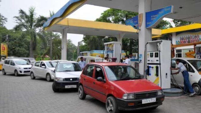Government Cuts Windfall Tax on Petrol Diesel
